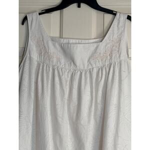 Cato Nightgown 22/24 White Cotton/poly Embroidered Floral Sleeveless Ruffle Hem